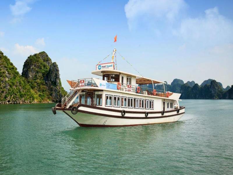 Halong Bay Deluxe Tour - 1 Day
