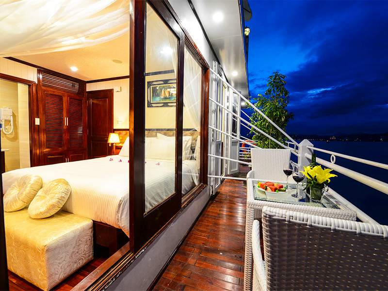 Halong silversea Cruise - Suite Cabin - 2 Pax/ Cabin (Location: 2nd Deck - Large Private Balcony)